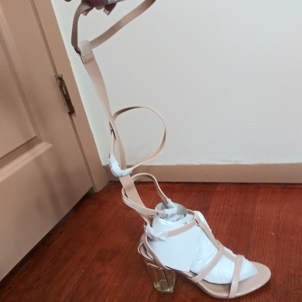 👠